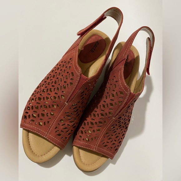 New Earth Women’s Shoes Open Toe Boots High Heel Sandals Rear Strap 12 D - Picture 5 of 10